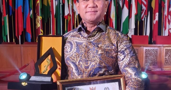 Wali Kota Medan Raih Penghargaan LPM Award 2026