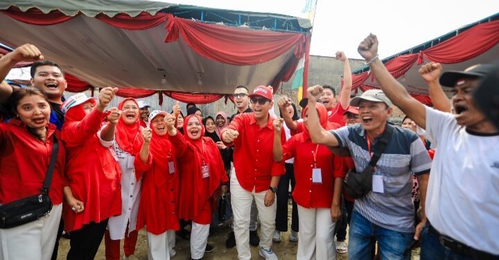 Aksi Unik Warga Medan Maimun Lomba 17-an di Sungai, Disapa Langsung Wali Kota Medan