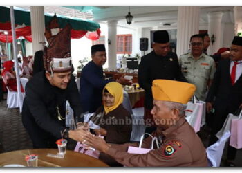 Wali Kota Tebing Tinggi Pimpin Upacara Peringatan HUT ke-81 Kemerdekaan RI di Lapangan Merdeka