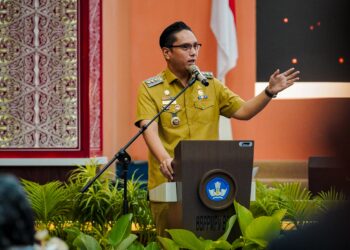 Pesan Tegas Rico Waas untuk Pejabat Pengawas di Pelatihan Kepimpinan: Hargai Waktu, Cepat Merespons, Layani Masyarakat