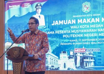 Rico Waas Ajak Mahasiswa Politeknik Ciptakan Solusi untuk Persoalan Kota