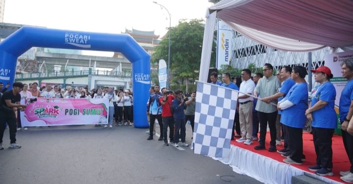 Lepas Jalan Sehat Spark Go To Campus, Wali Kota Medan Tekankan Pentingnya Edukasi Kesehatan Reproduksi