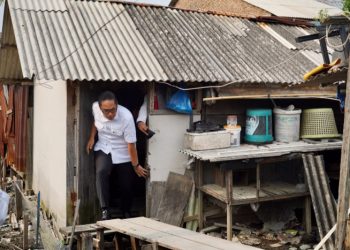 Rico Waas Segera Bangun Rumah Cica yang 10 Tahun Tinggal di Dapur