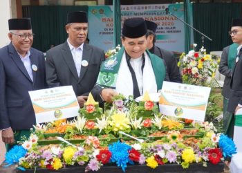 Pimpin Upacara Hari Santri Nasional 2026, Rico Waas Ajak Santri Kuasai Teknologi dan Perkuat Persatuan Menuju Indonesia Emas