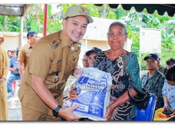 Serahkan Bantuan Pangan, Wali Kota Tebing Tinggi Minta Bantuan tidak Diperjualbelikan