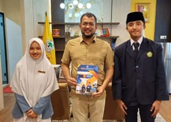 Dua Santri di Sumatera Barat Berkunjung ke DPRD Medan