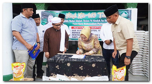 Plt. Bupati Tiorita Serahkan Bantuan Haul ke-103, Titip Doa untuk Keberkahan Langkat