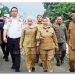 Plt Bupati Tiorita Tinjau Perbaikan Jalan Secanggang, Dorong Kelancaran Ekonomi Warga