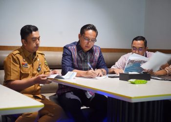 Rico Waas Siapkan Percepatan Bedah Rumah, Target 898 Unit Tuntas Desember