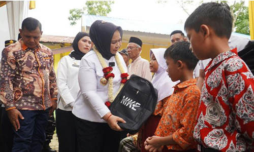 Dari Ujung Langkat, Plt. Bupati Tiorita Pastikan Pemerintah Hadir Bawa Pelayanan dan Bantuan