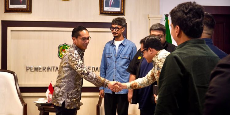 Rico Waas Dorong Komunitas Kreatif Medan Tangkal Hoaks Lewat Kampanye Positif